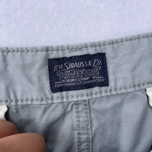 Levi's Gray 5-Pocket Men Cargo Shorts Size 34 Gorpcore Outdoor Camping Dadcore - Picture 5 of 9